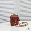 693054c4f09edb6de4c4f165 Chanel 2021 Fall/Winter New Arrival Handheld Makeup Pouch, Compact Storage Box, Authentic Hardware, Adjustable Shoulder Strap, Premium Imported Lambskin