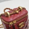 693054c5f09edb6de4c4f166 Chanel 2021 Fall/Winter New Arrival Handheld Makeup Pouch, Compact Storage Box, Authentic Hardware, Adjustable Shoulder Strap, Premium Imported Lambskin