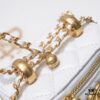 Chanel 2021 Fall/Winter New Arrival Handheld Makeup Pouch, Compact Storage Box, Authentic Hardware, Adjustable Strap, Premium Imported Lamb Leather