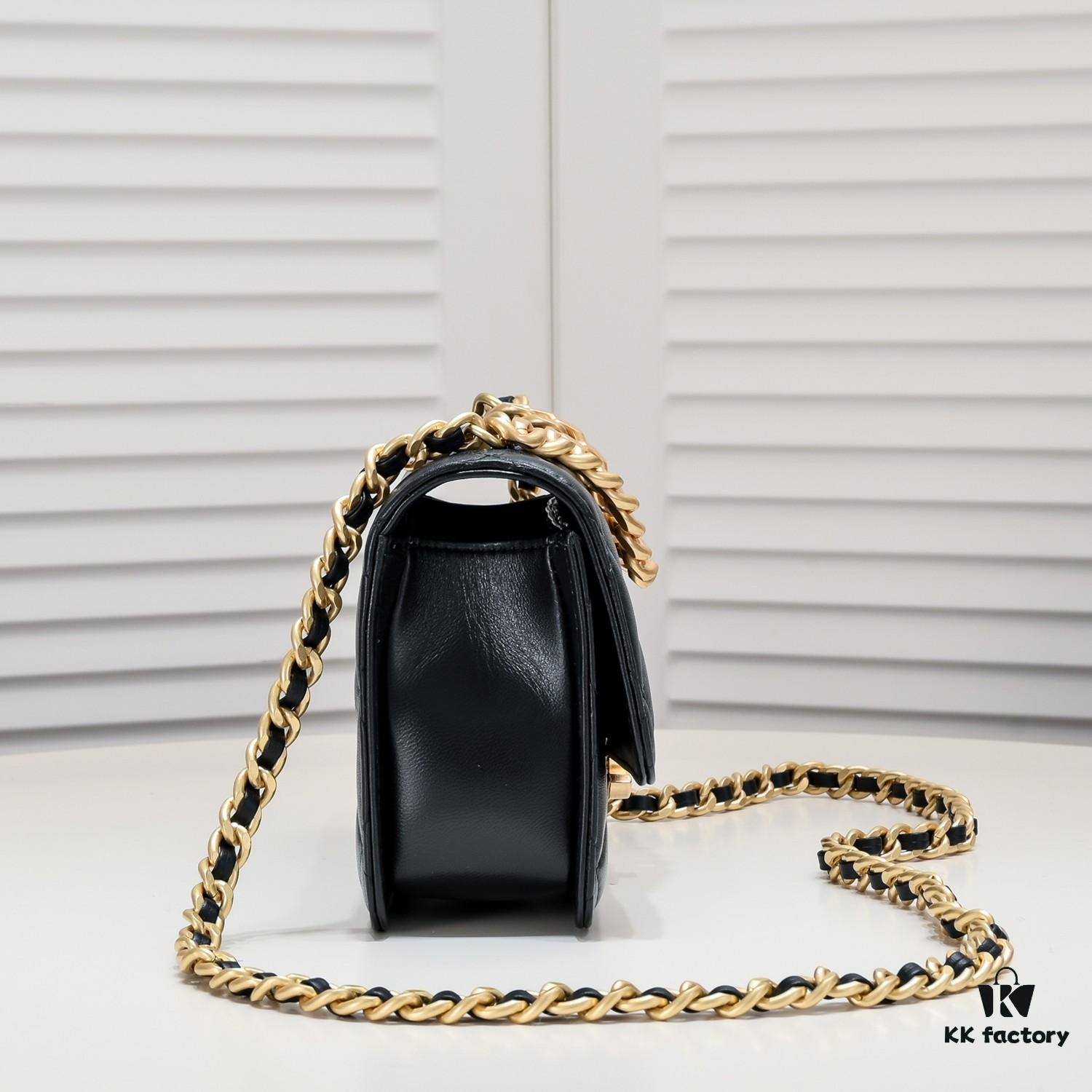 693054f2f09edb6de4c4f194 Chanel Should Be This Way: More Structured and Refined with a Laid-Back Elegance
