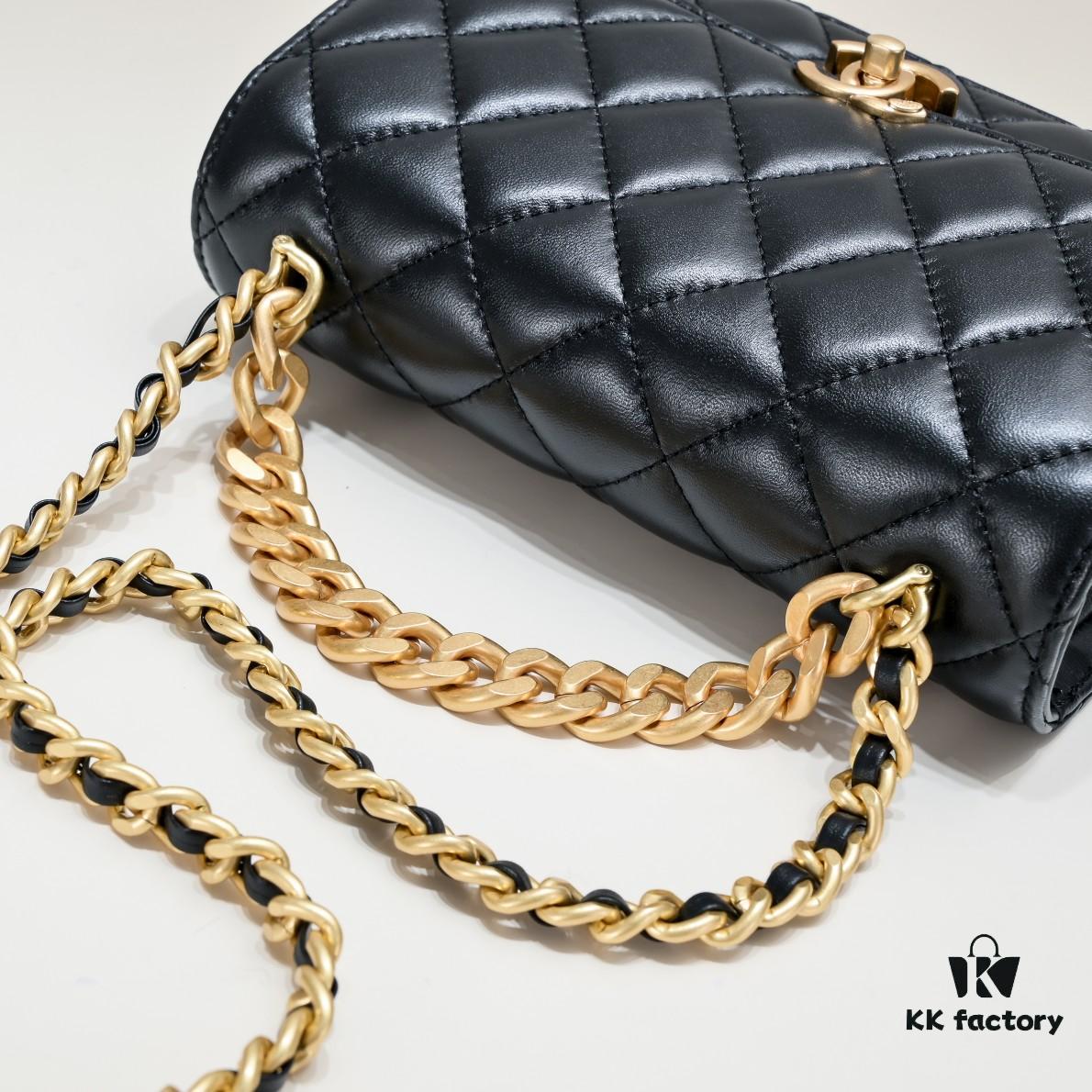 693054f3f09edb6de4c4f196 Chanel Should Be This Way: More Structured and Refined with a Laid-Back Elegance
