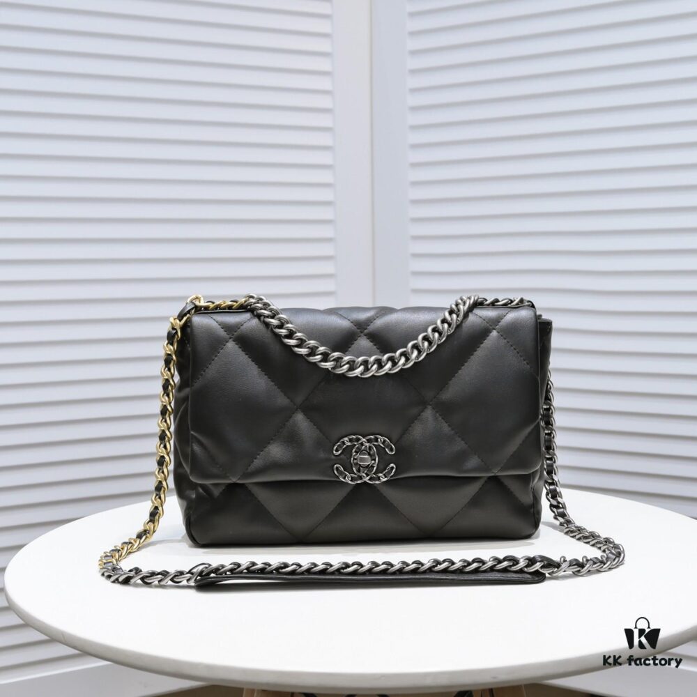 693054fbf09edb6de4c4f19f Black Medium-Sized Chanel Latest Bestseller - Now Available
