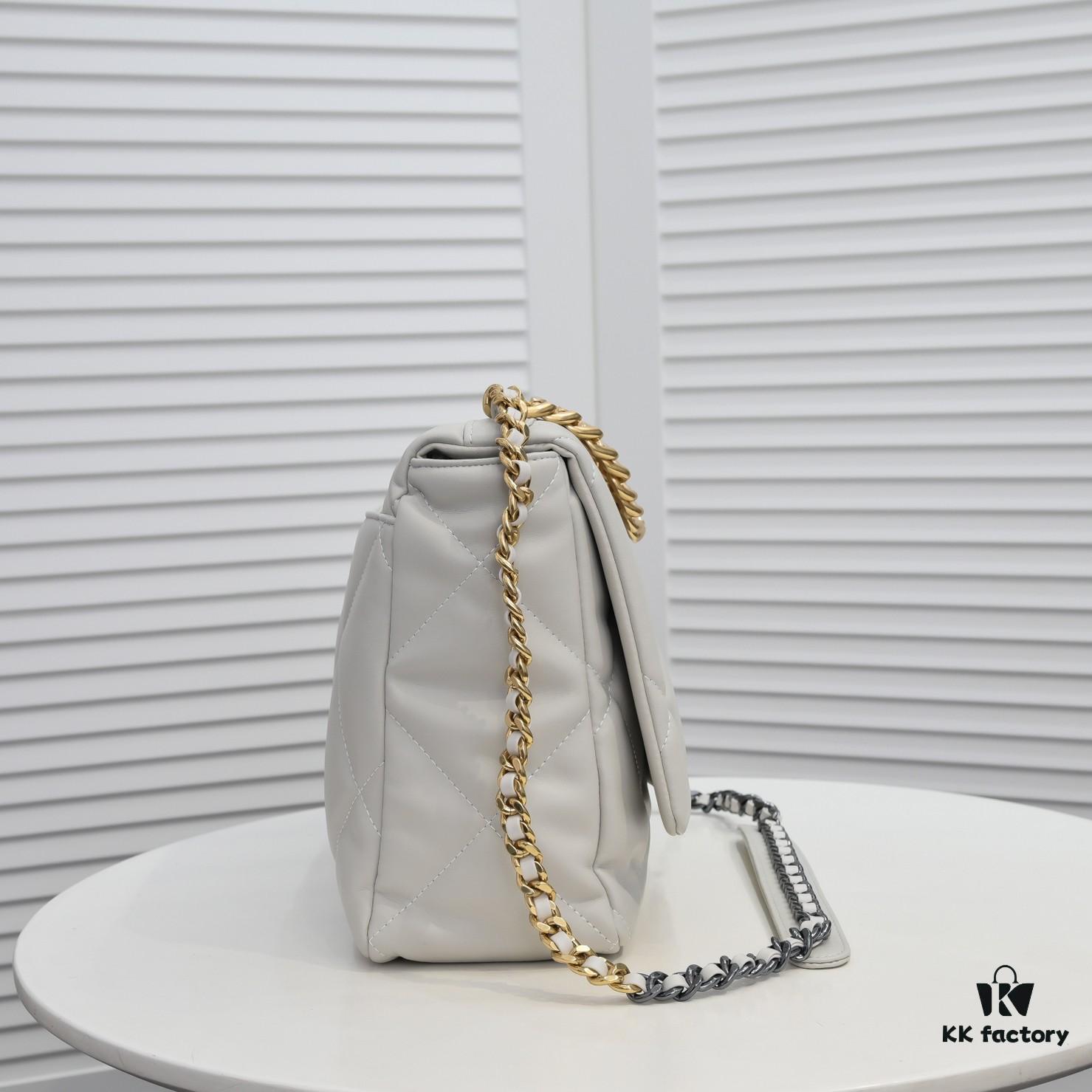 69305517f09edb6de4c4f1c5 Off-white Large Chanel Latest Bestseller Release 📣📣 Same as Boutique, Imported Cowhide Leather with Super Soft Touch