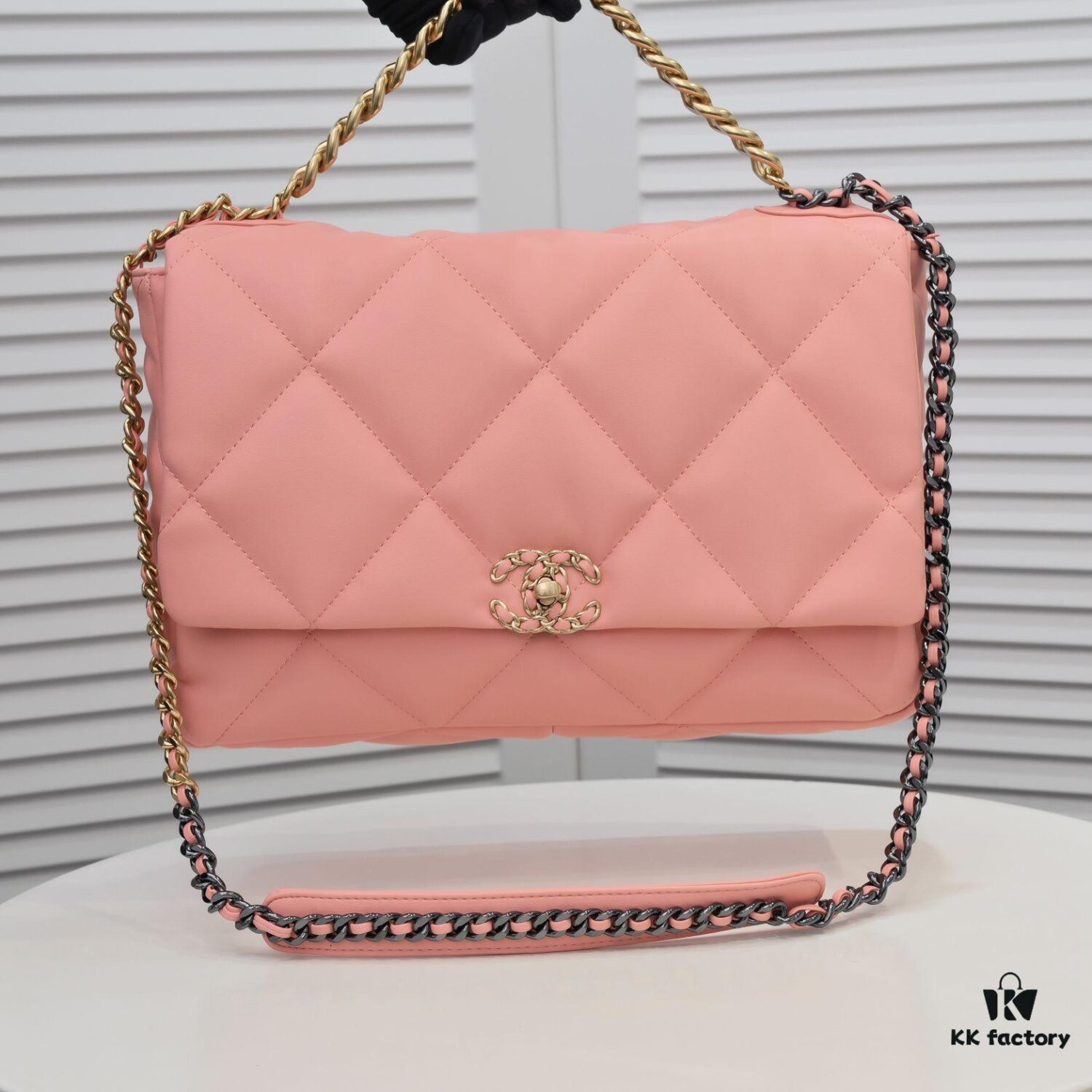 69305527f09edb6de4c4f1dd Pink Large Chanel Latest Bestseller Just Arrived - Synchronized with Counter, Imported Cowhide, Super Soft Touch