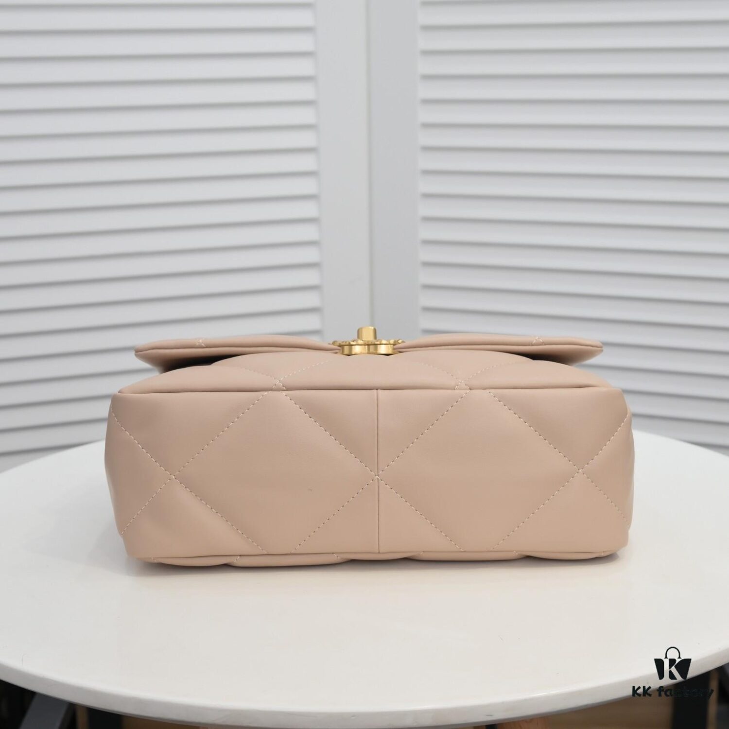 6930554ff09edb6de4c4f221 Beige Medium Chanel Latest Bestseller Just Arrived, Synchronized with Boutique, Premium Imported Calfskin, Extremely Soft Texture