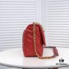 Large Red Medium-Sized Chanel Latest Bestseller Now Available 📣📣 Synchronized with Counter Release🤭 Premium Imported Calfskin 🐂 Extremely Soft Touch. Excellent Fit, Can Be Carried by Hand, on Shoulder, or Crossbody, Fully Showcasing Women's Elegant Charm 💃 Act Now!