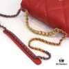 Large Red Medium-Sized Chanel Latest Bestseller Now Available 📣📣 Synchronized with Counter Release🤭 Premium Imported Calfskin 🐂 Extremely Soft Touch. Excellent Fit, Can Be Carried by Hand, on Shoulder, or Crossbody, Fully Showcasing Women's Elegant Charm 💃 Act Now!