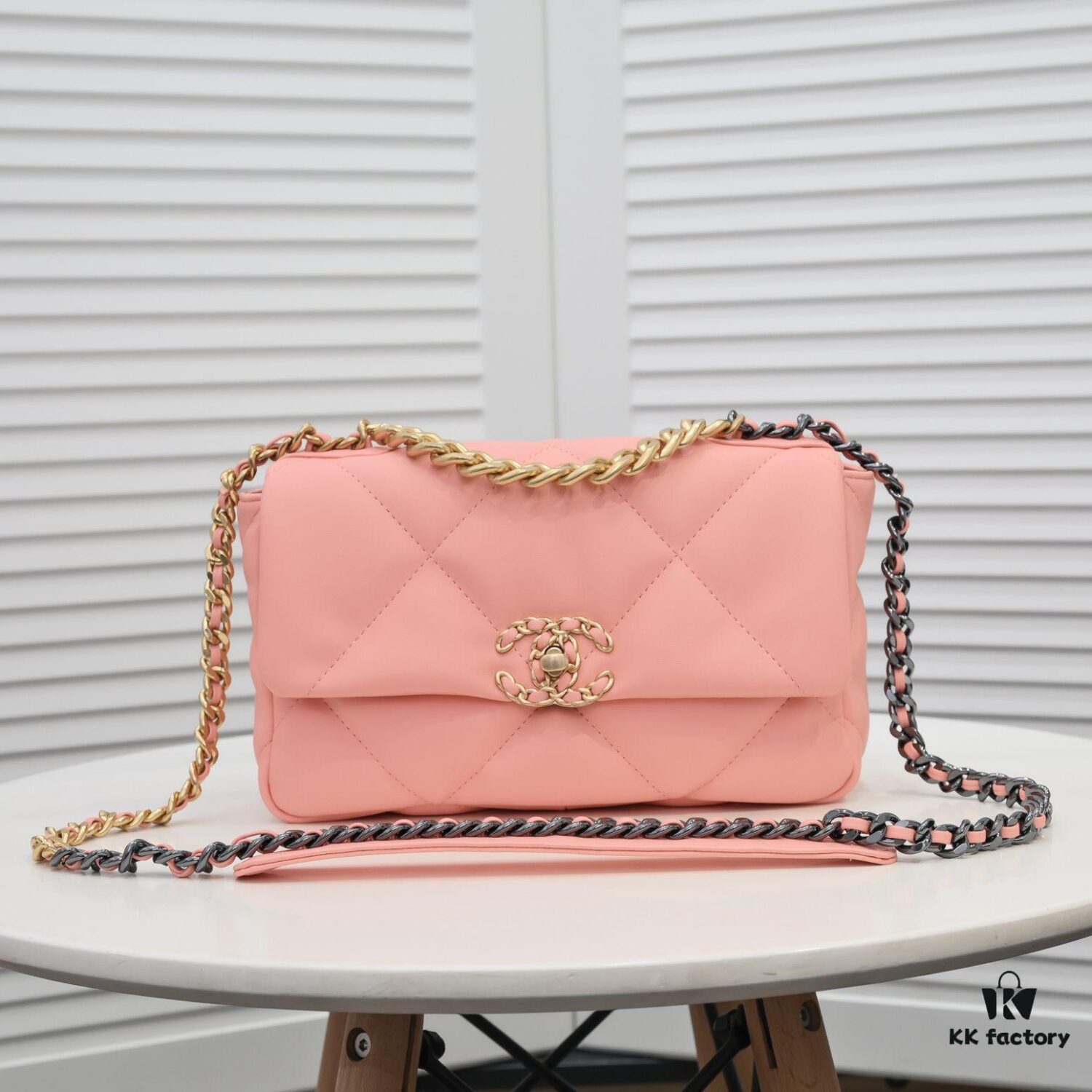 69305597f09edb6de4c4f2a6 Pink Mini Chanel Latest Bestseller Release 📣📣 Synchronized with Counter, Imported Calfskin Leather 🐂 Exceptionally Soft Touch, Superb Fit, Can Be Carried by Hand, on Shoulder or Crossbody, Fully Showcasing Women's Elegant Charm 💃 Act Now