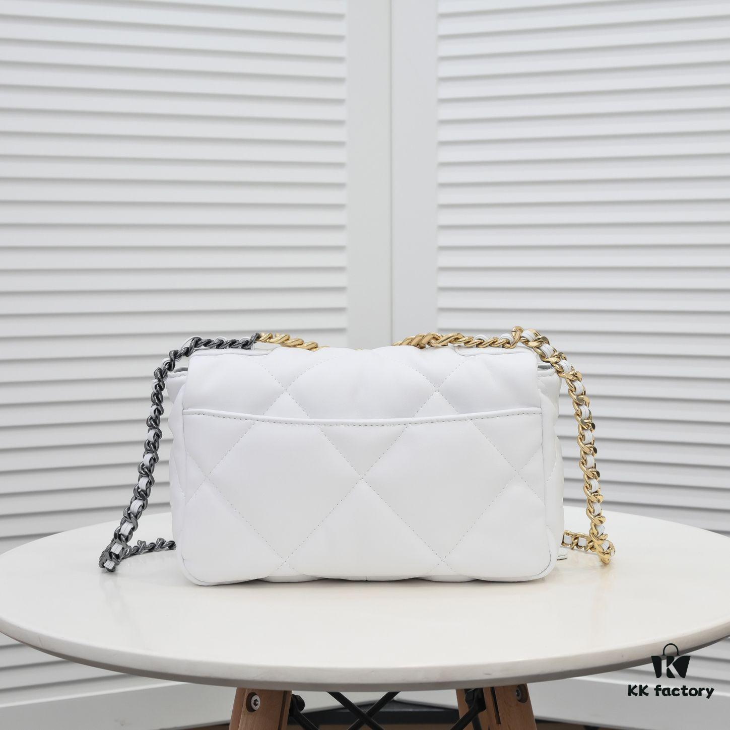 6930559df09edb6de4c4f2ac Pure White Small Size Chanel Latest Bestseller Release 📣📣 Synchronized with Counter, Premium Imported Calfskin Leather, Extremely Soft Touch