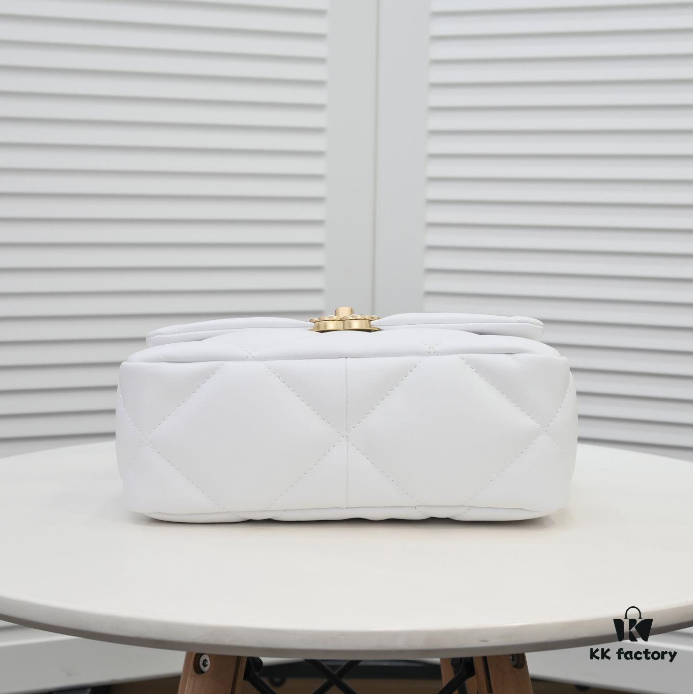 6930559ef09edb6de4c4f2af Pure White Small Size Chanel Latest Bestseller Release 📣📣 Synchronized with Counter, Premium Imported Calfskin Leather, Extremely Soft Touch