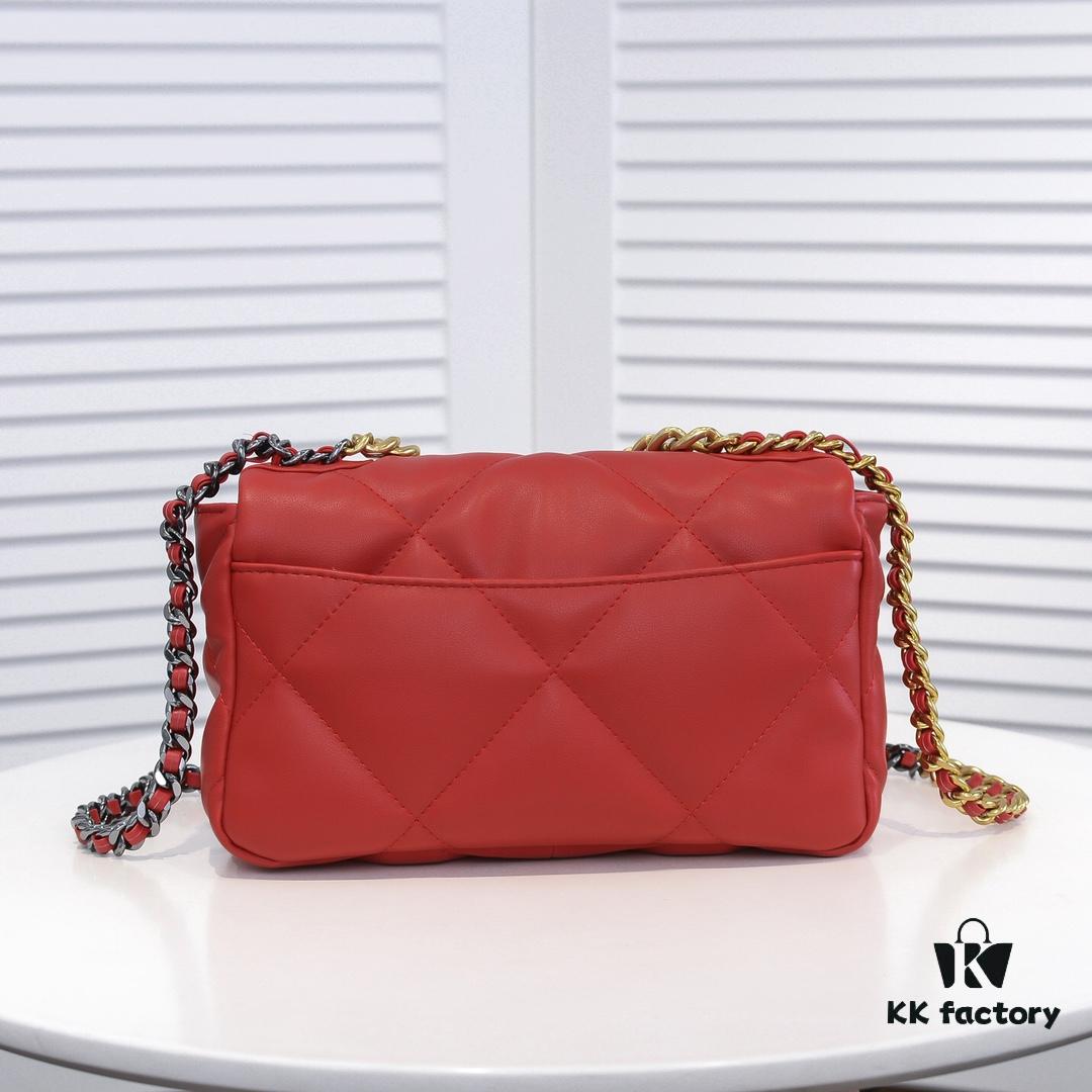 693055a6f09edb6de4c4f2b7 Luxury Red Small Size Chanel Latest Bestseller Release 📣📣 Cabinet Synchronized, Imported Cowhide Leather with Super Soft Touch
