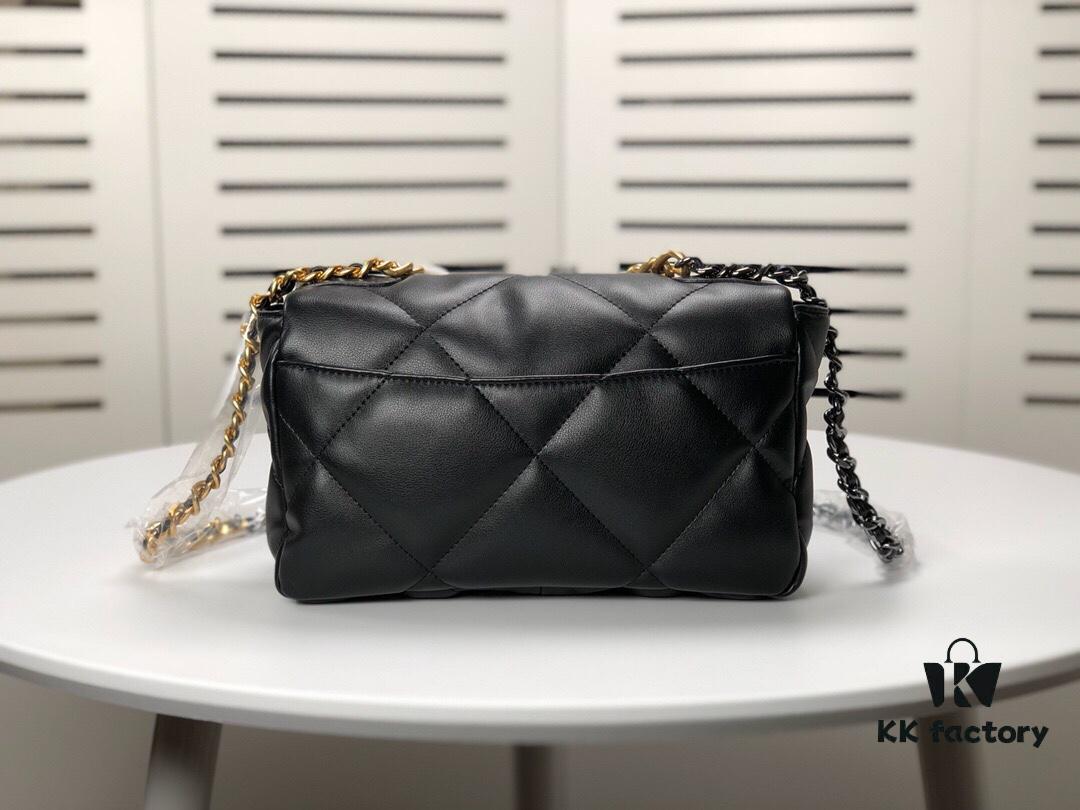 Black Small Size Chanel Latest Bestseller Release 📣📣 Synchronized with Boutique, Imported Calfskin Leather 🐂 Exceptionally Soft Touch
