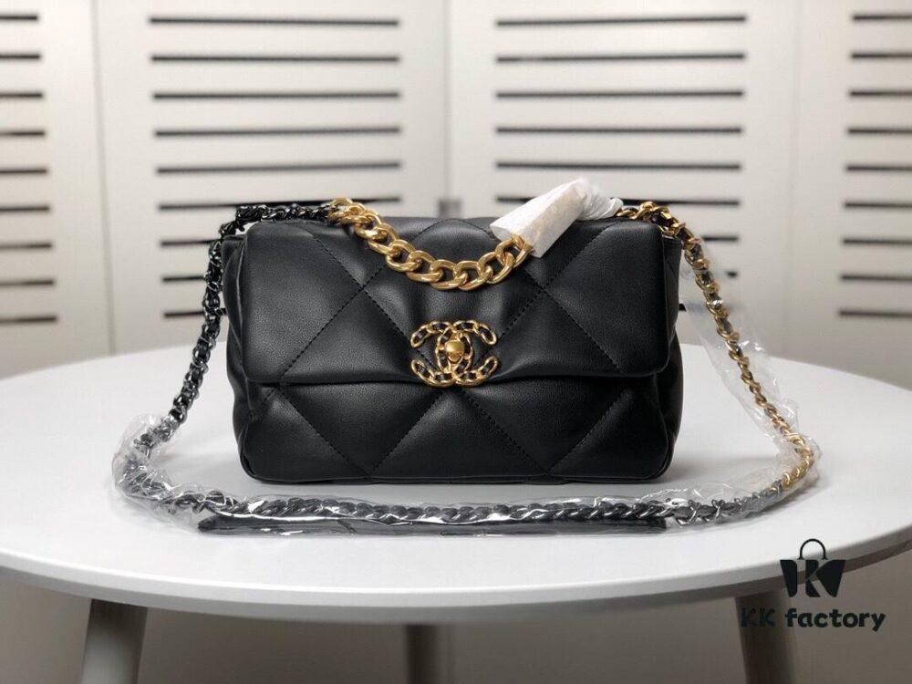 693055c0f09edb6de4c4f2e7 Black Small Size Chanel Latest Bestseller Release 📣📣 Synchronized with Boutique, Imported Calfskin Leather 🐂 Exceptionally Soft Touch