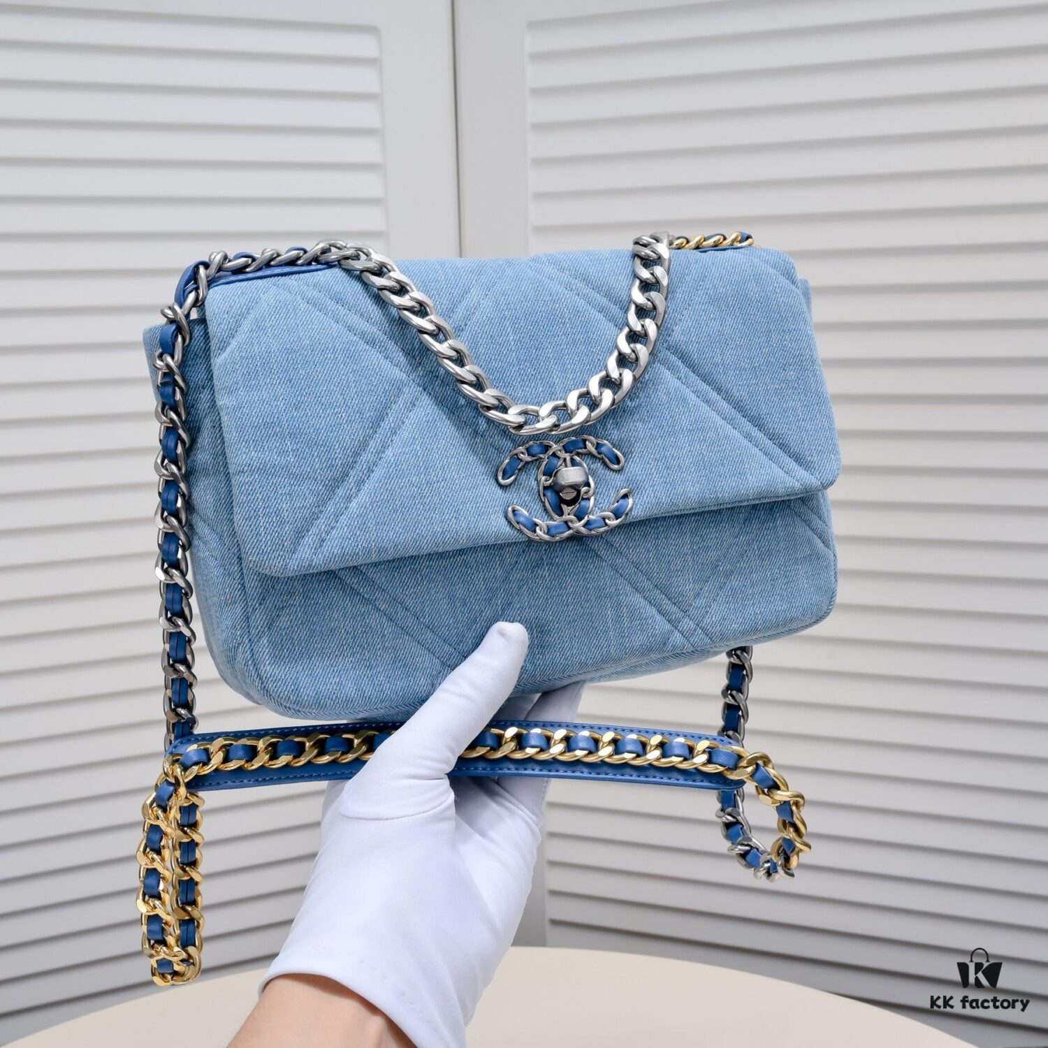 693055c8f09edb6de4c4f2f4 Chanel 22p Spring-Summer Collection New 19Bag Denim Light Blue Sand Silver Hardware