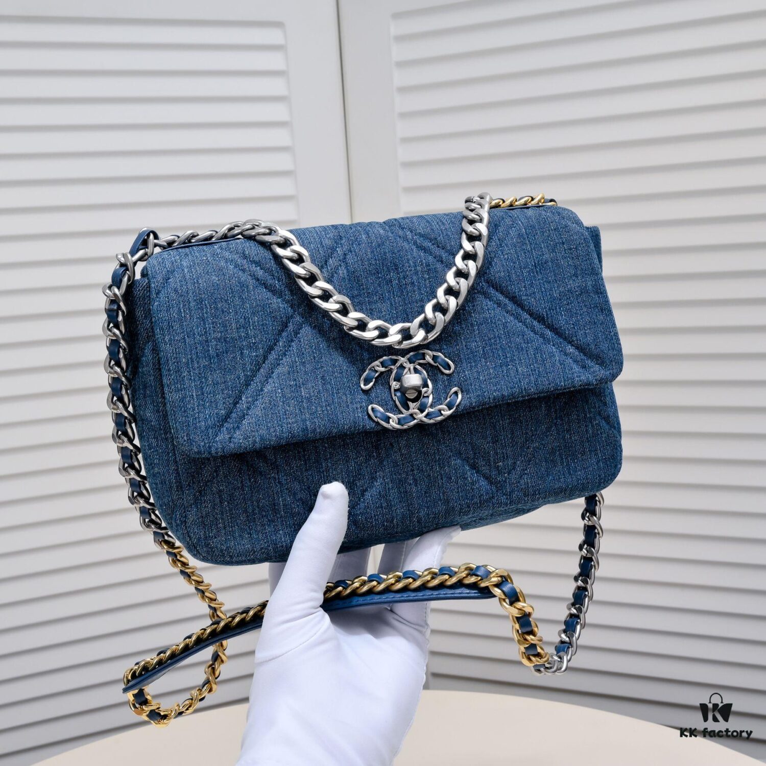 693055ccf09edb6de4c4f2fa Chanel 22p Spring-Summer Collection Denim Bag in Light Blue with Silver-Tone Hardware