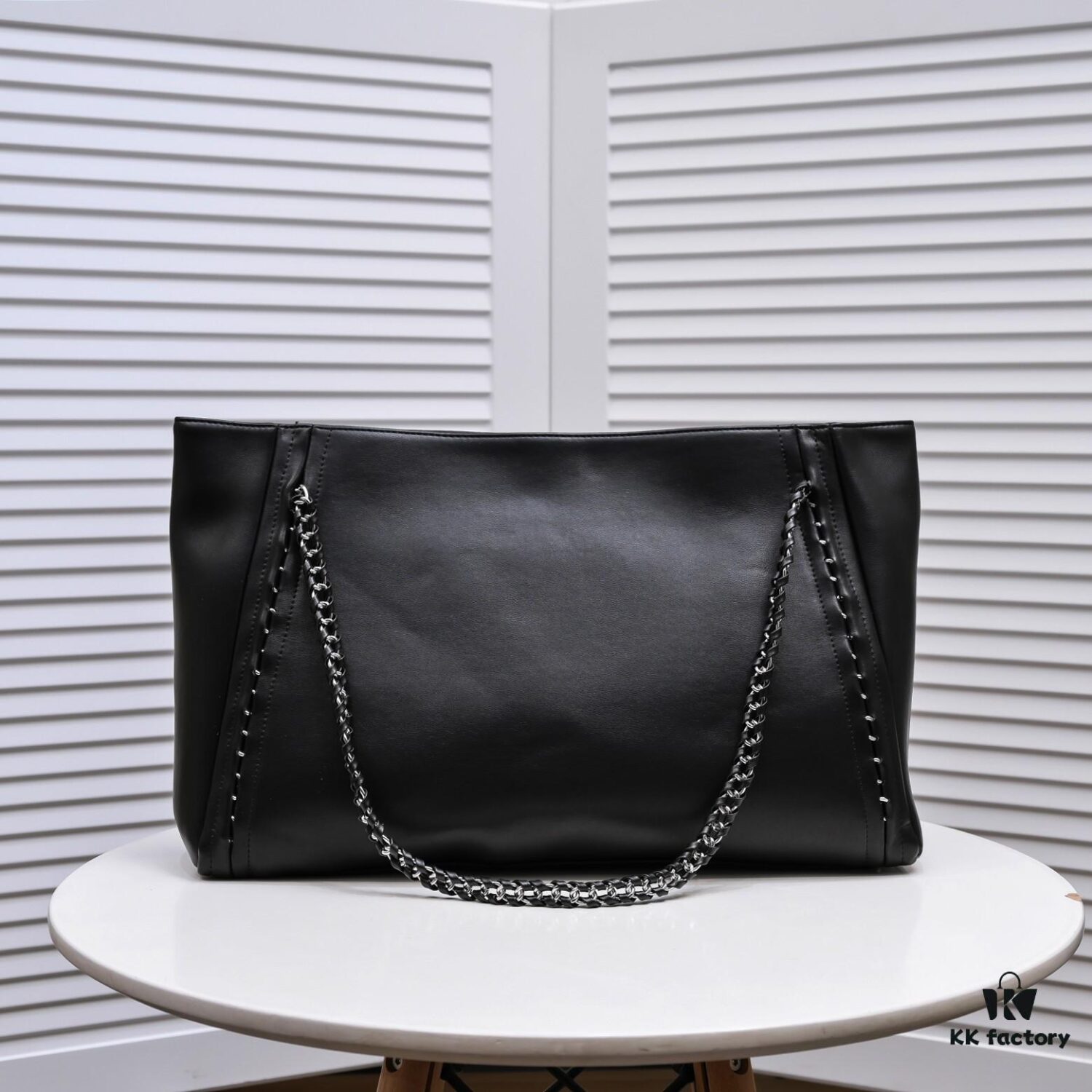 693055ddf09edb6de4c4f30f Chanel New Arrival Tote Bag in Stock ✨✨ Chanel A2021 Haute Mainline Collection Woven Hardware Logo Tote 🛍️