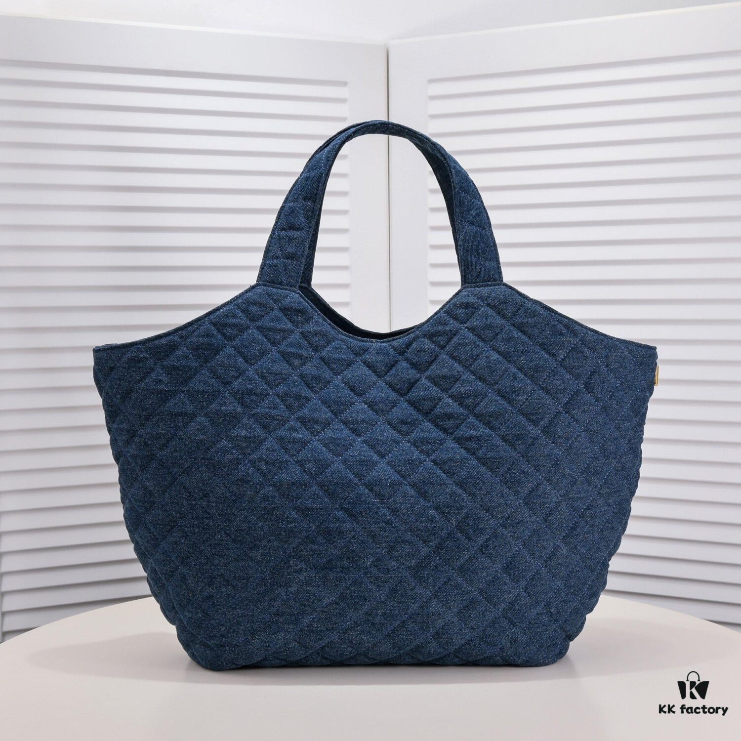693055eff09edb6de4c4f32c CHANEL Introduces the Icare Bag: A Spacious and Stylish Solution for Modern Life