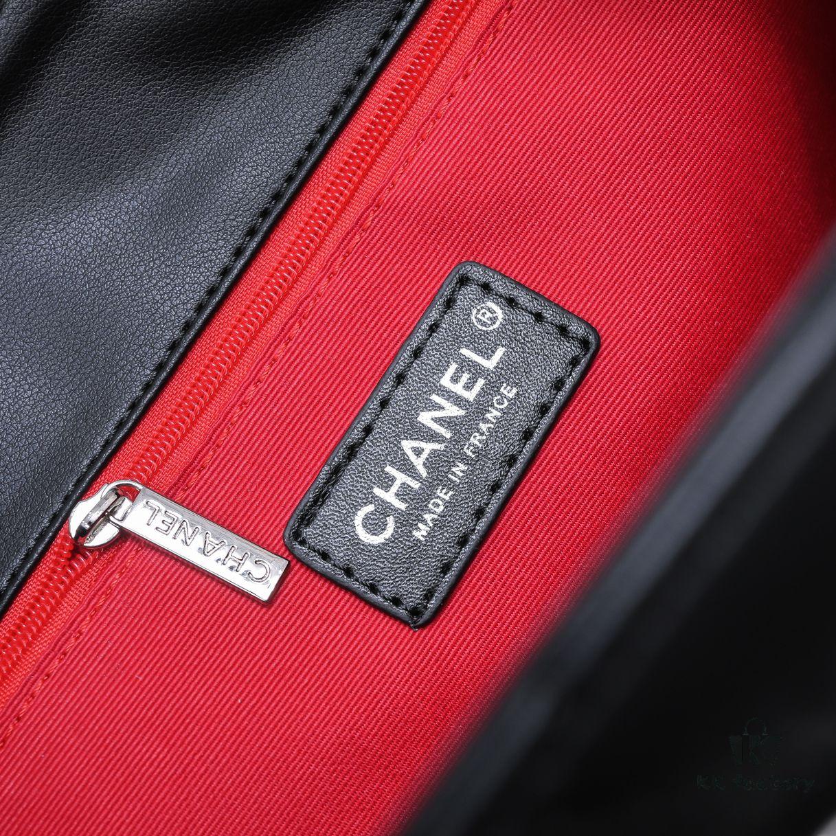 693055fcf09edb6de4c4f346 Chanel New Arrival In Stock; Made with Chanel Genuine Leather Checkered Pattern, Soft and Thick Texture, Exquisite Craftsmanship, Premium Hardware, Large Capacity Without Bulkiness, Excellent Quality to Hold