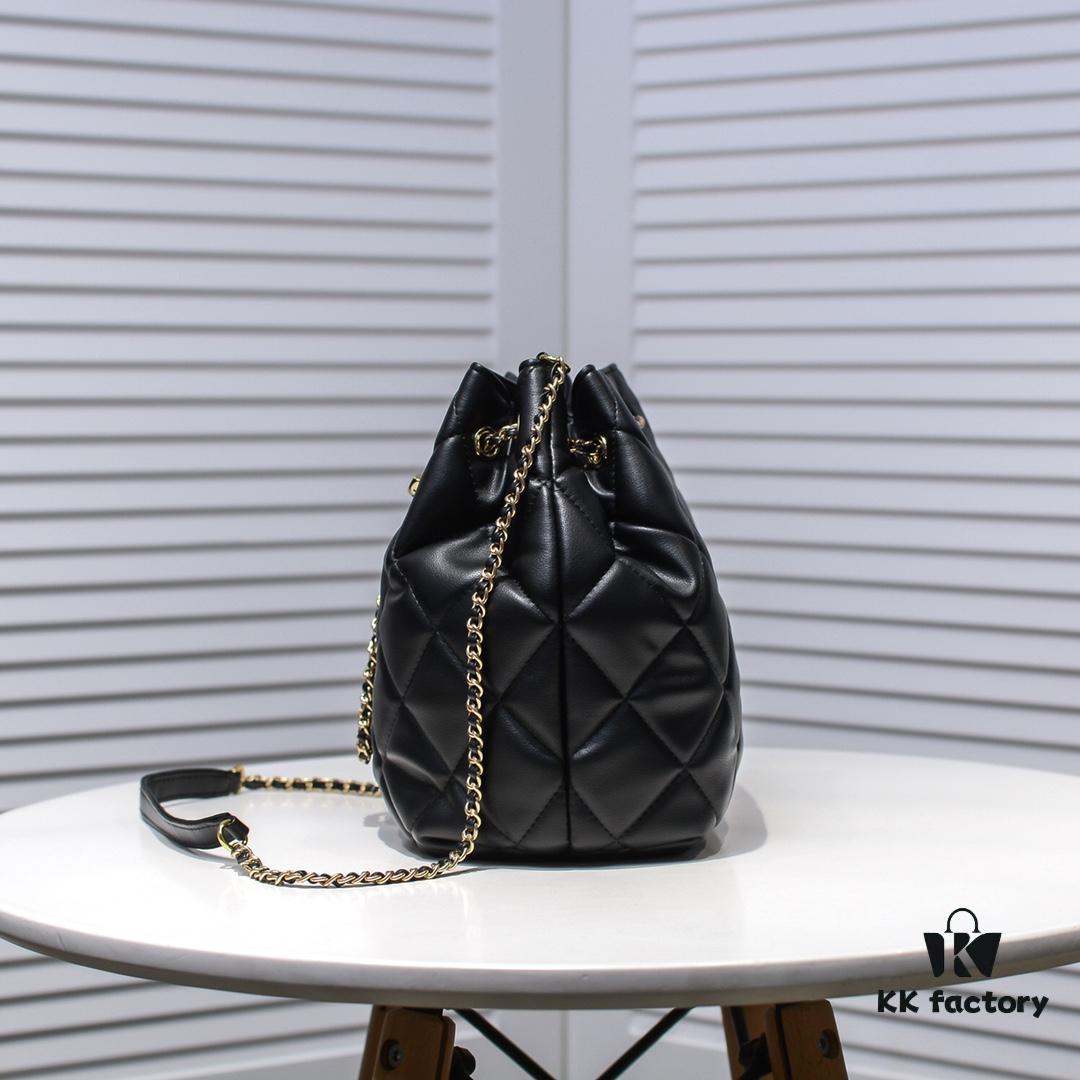 69305601f09edb6de4c4f34e Large CHANEL 2020 New Arrival Double C Chain Drawstring Mini Bucket Bag