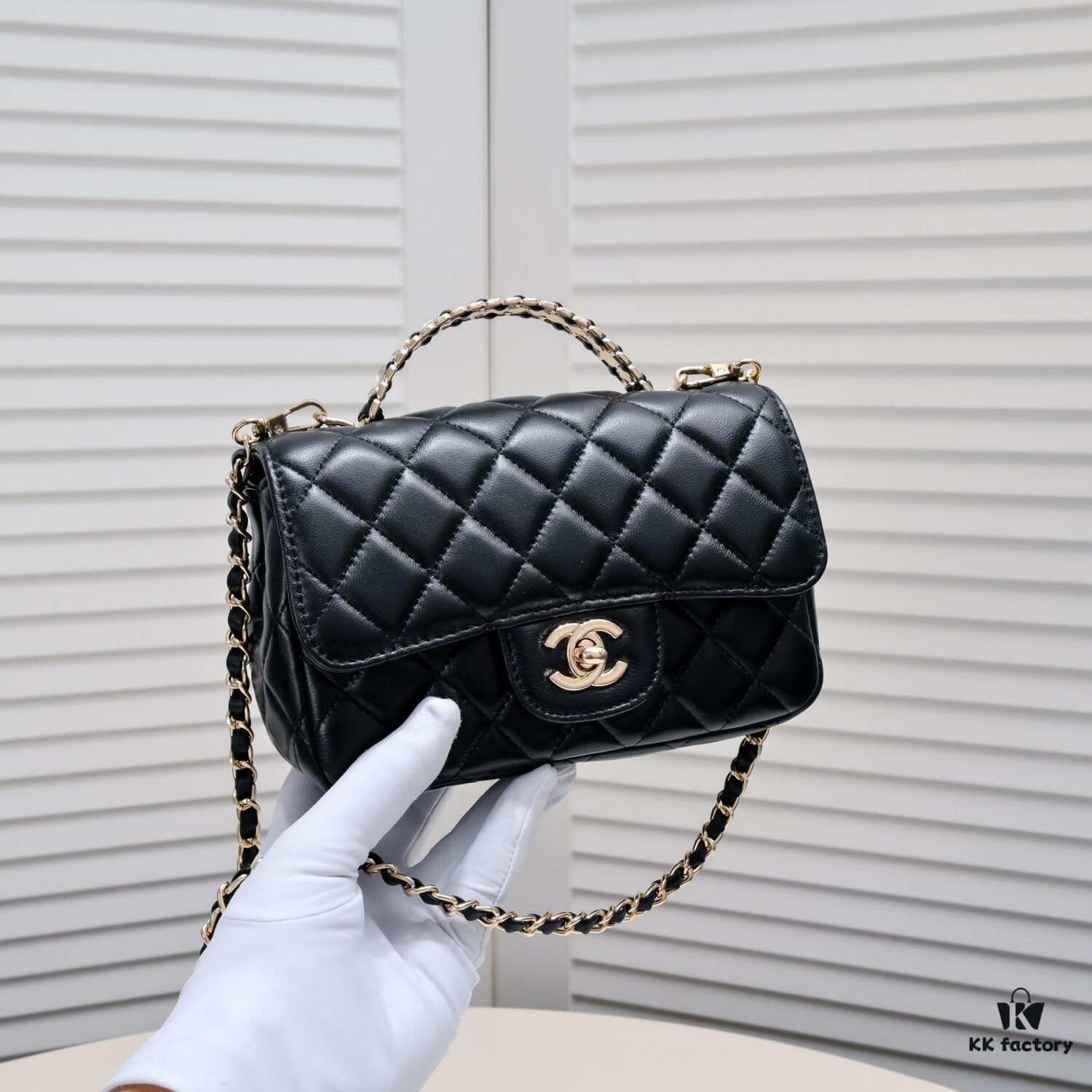 69305635f09edb6de4c4f3ae Small Size 🦋 Chanel 🖤 23A Diamond Handle CF Mini, Early Release 💎