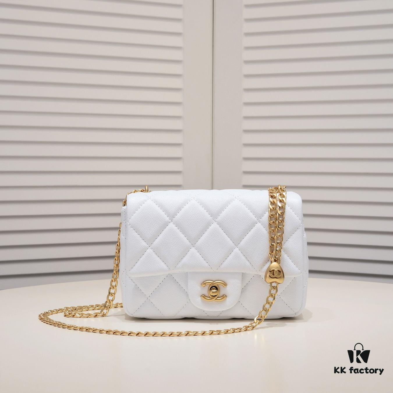 69305642f09edb6de4c4f3c9 Chanel Small 23P New Arrival: Love Ball Wins Over Gold Ball?