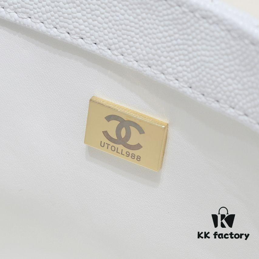 69305645f09edb6de4c4f3d0 Chanel Small 23P New Arrival: Love Ball Wins Over Gold Ball?