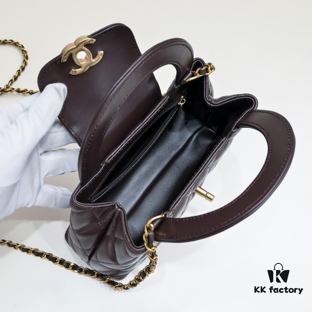 69305653f09edb6de4c4f3f1 Chanel 23/24 Autumn/Winter Collection New Bag Beautifully Designed with Camellia Motif