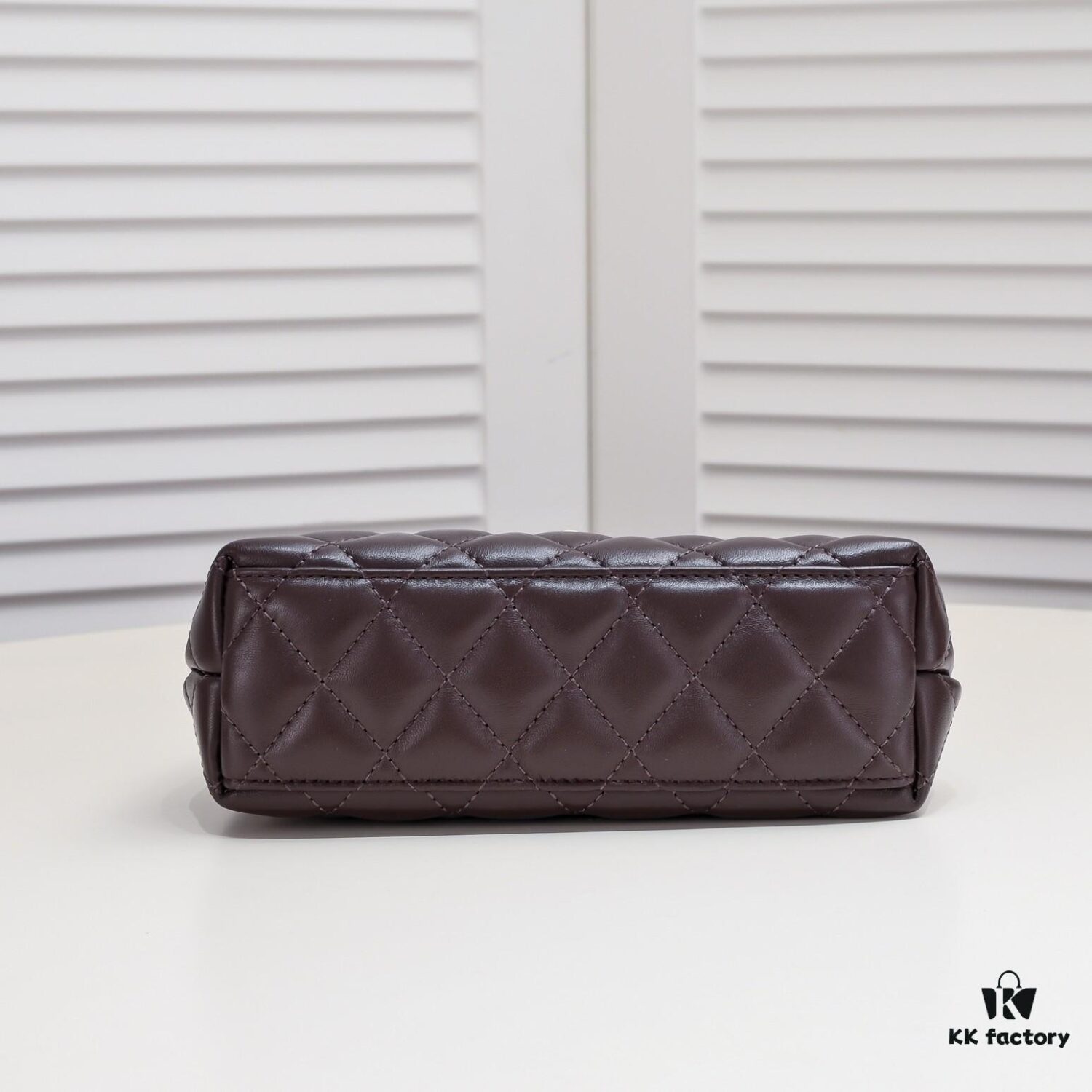 6930565ff09edb6de4c4f407 Chanel 23/24 Autumn/Winter Collection New Bag Beautifully Designed with Camellia Motif