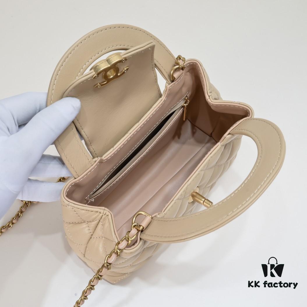 69305663f09edb6de4c4f411 Chanel 23/24 Autumn/Winter Collection New Bag Beautifully Designed with Iconic Camellia Motif