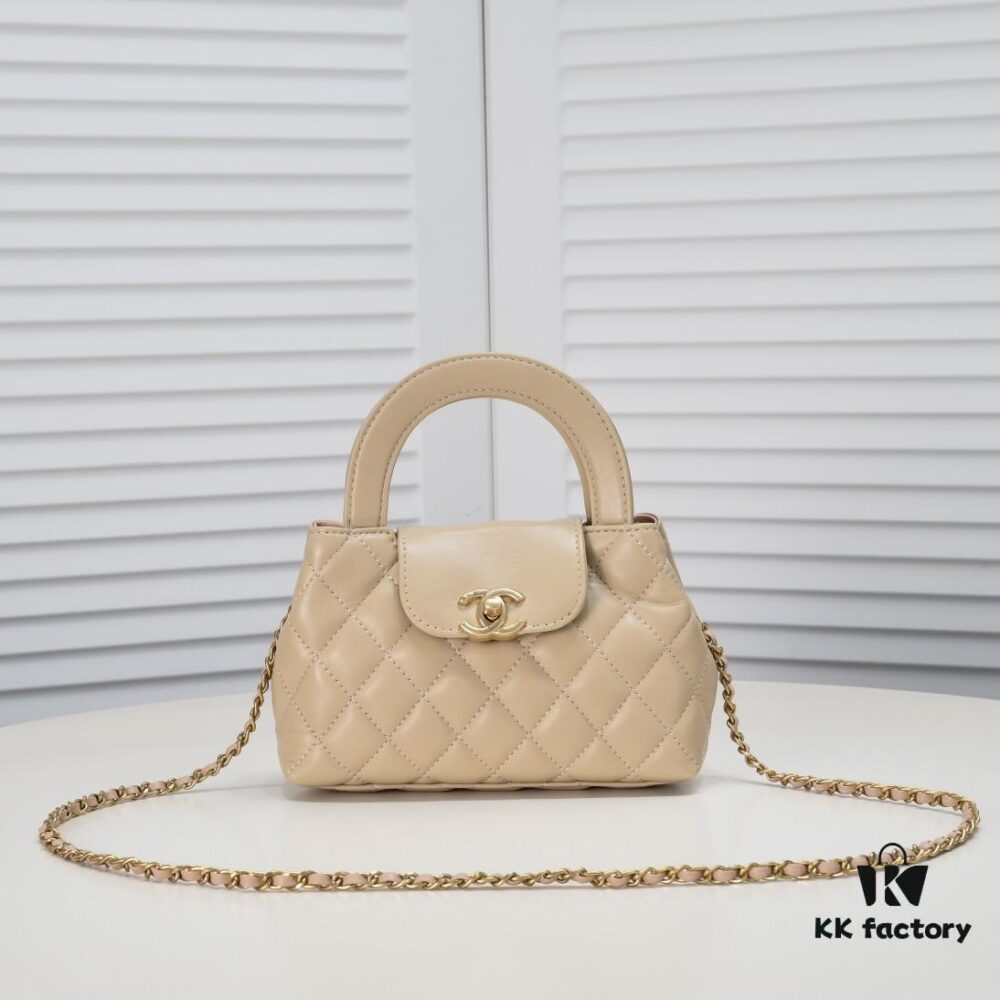 69305665f09edb6de4c4f414 Chanel 23/24 Autumn/Winter Collection New Bag Beautifully Designed with Iconic Camellia Motif