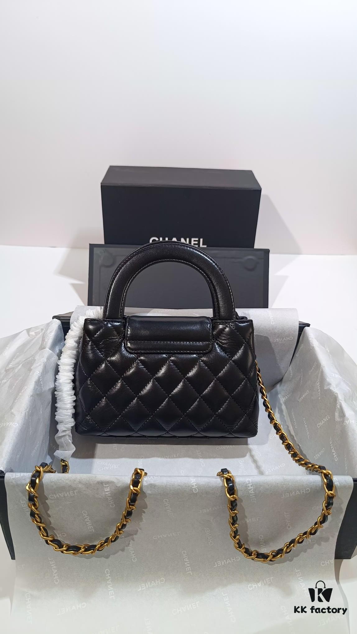 693056c7f09edb6de4c4f4b0 Authentic Chanel 23K Kelly Bag, Vintage-Inspired Design, Fall/Winter Runway Hit