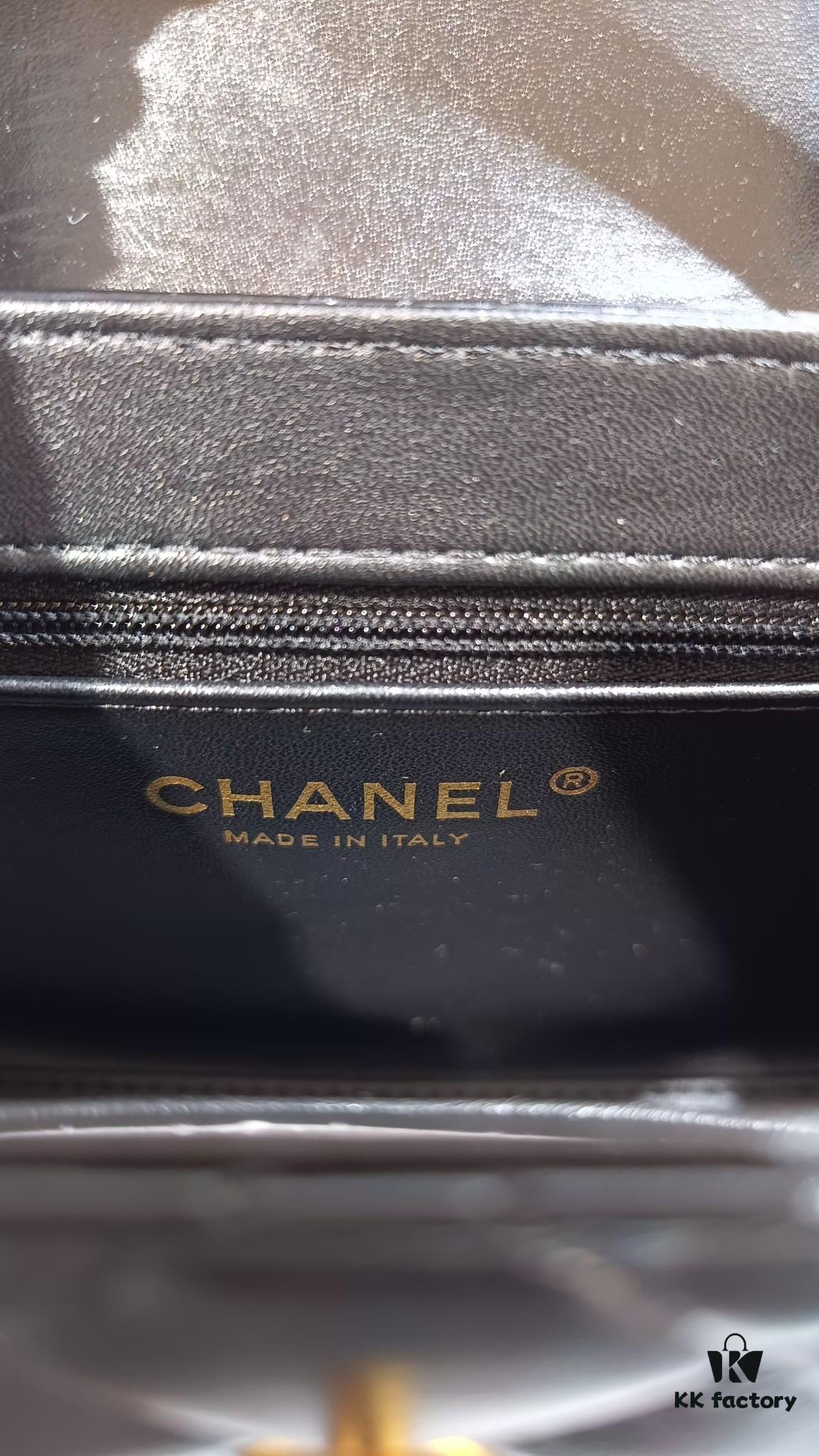 693056d1f09edb6de4c4f4b8 Authentic Chanel 23K Kelly Bag, Vintage-Inspired Design, Fall/Winter Runway Hit