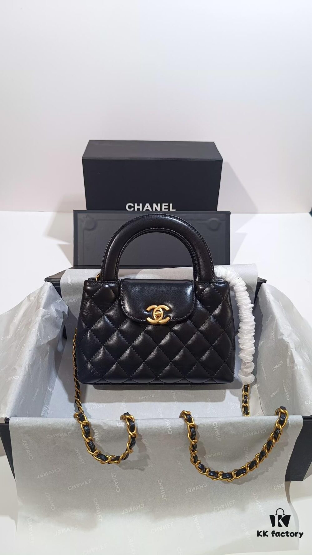 Authentic Chanel 23K Kelly Bag, Vintage-Inspired Design, Fall/Winter Runway Hit