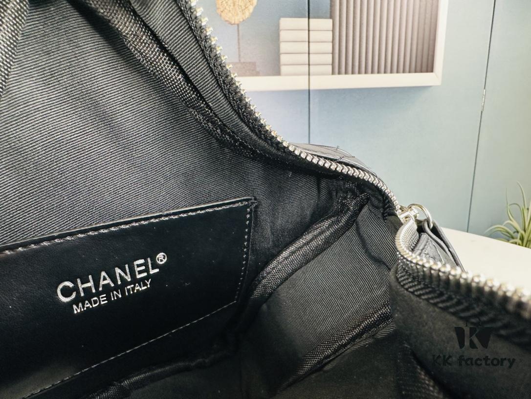 69305704f09edb6de4c4f4ec New Arrival Lucky Star CHANEL Star Bag – Absolutely Stunning, Girls!