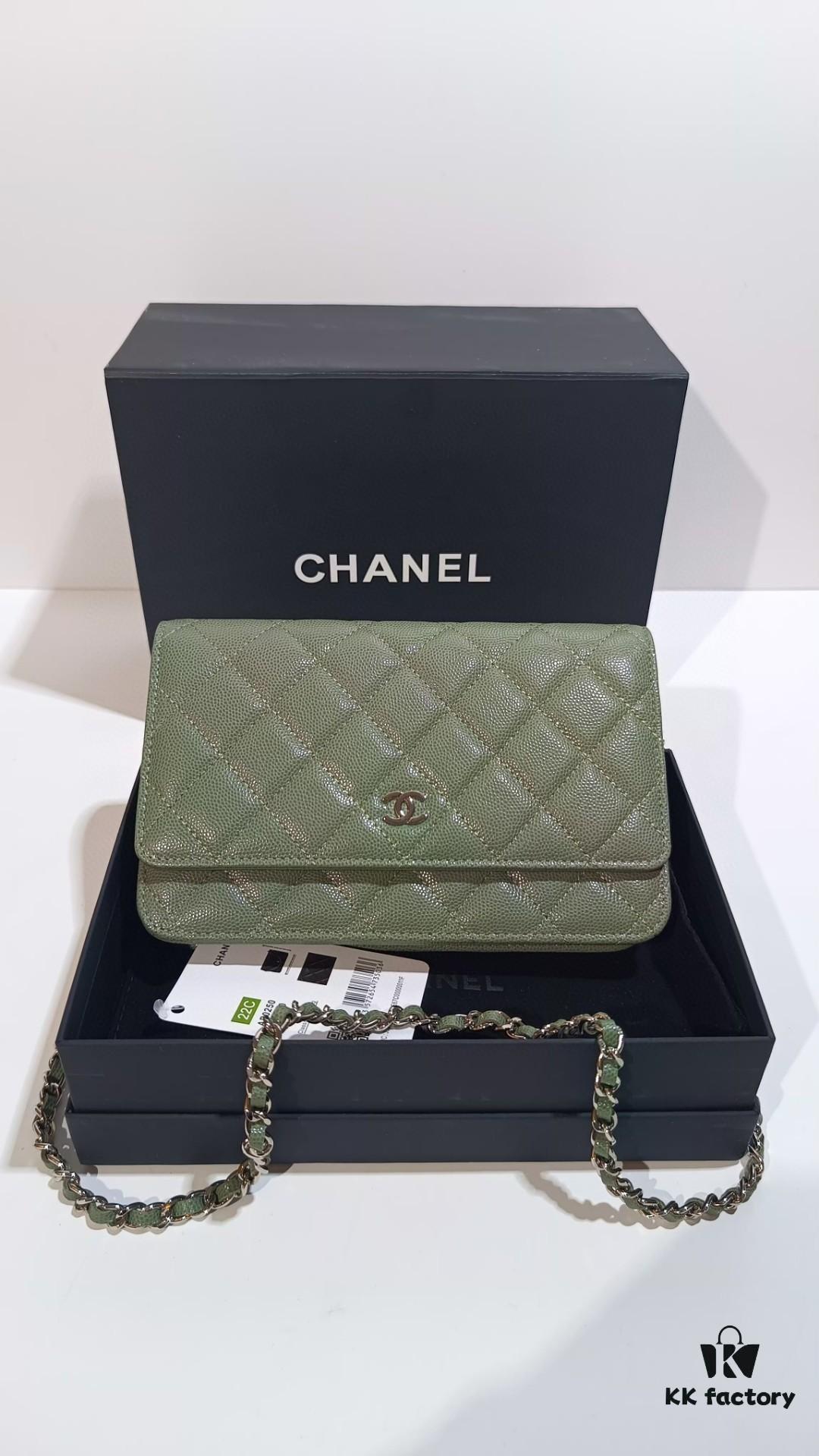 6930577bf09edb6de4c4f58d Chanel Classic Flap Bag 0250 - Premium Quality, Quilted Calfskin Leather