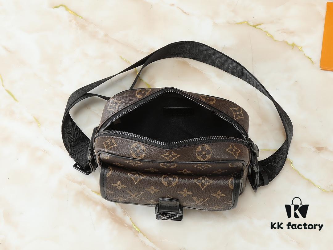 Upgraded Original M12518 M12516 M25121 Getaway Messenger Bag