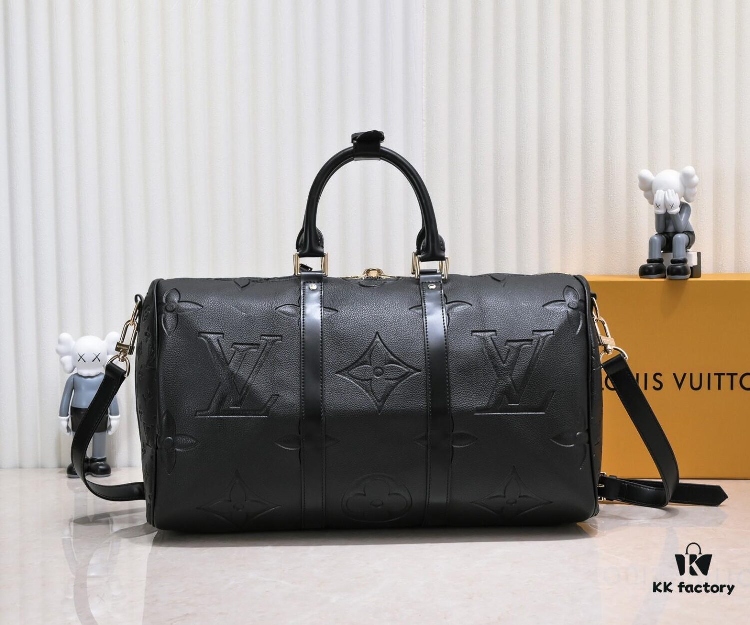 693057f9f09edb6de4c4f657 N44810 45532 Upgraded Version 45cm Imported Full-Grain Leather Black Embossed Large Flower Travel Bag N41416 45532