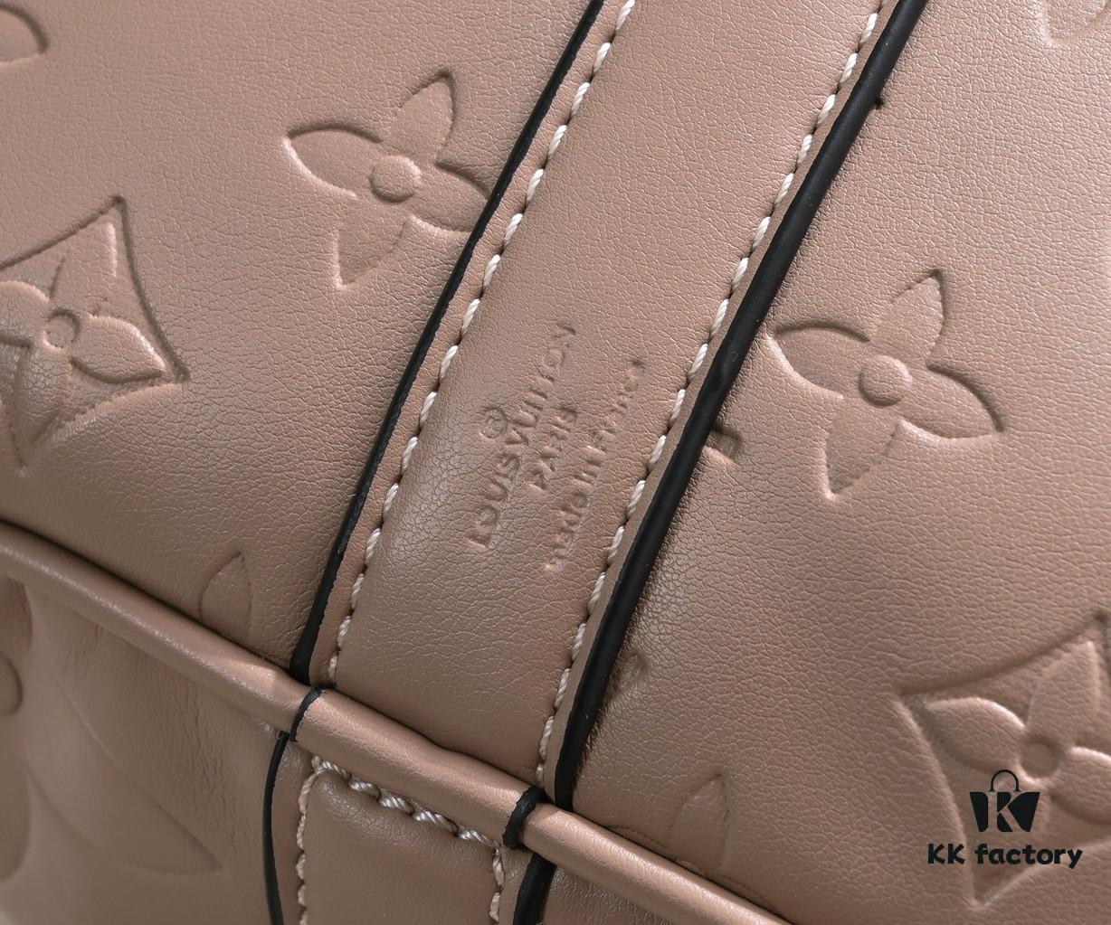 N44810 45532 Upgraded Version 45cm Imported Full-Grain Leather Black Embossed Large Flower Travel Bag N41416 45532