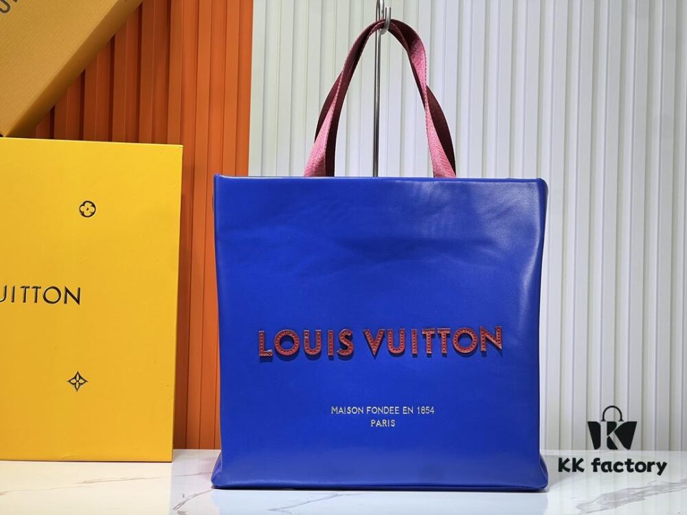 69305807f09edb6de4c4f673 Medium Shopper Bag M24457