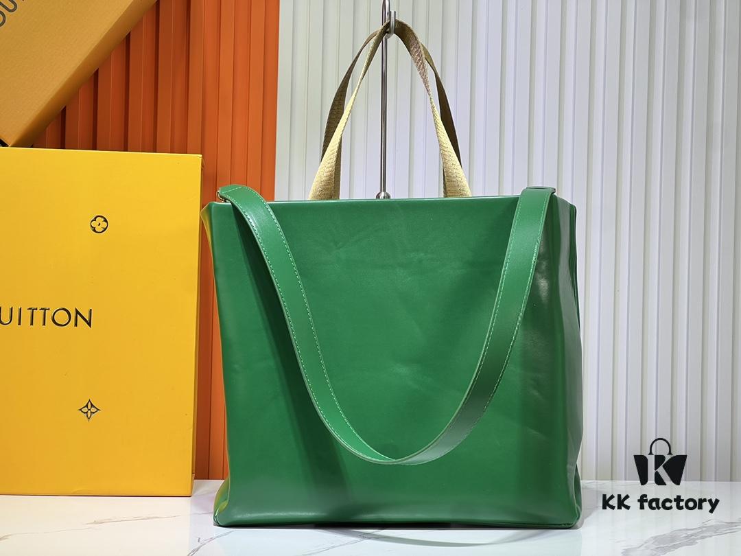 6930580df09edb6de4c4f680 Medium Shopper Bag M24457