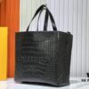 69305812f09edb6de4c4f68a Medium Shopper Bag M24457