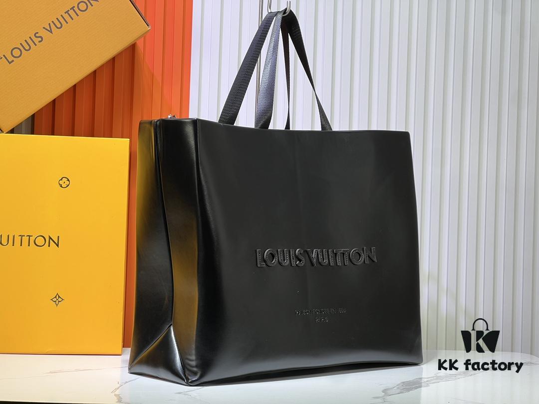 69305882f09edb6de4c4f74c M24457 This Shopper Medium Bag Draws Inspiration from Louis Vuitton Shopping Bags, Featuring Louis Vuitton and Maison Fondée En 1854 Embossed on Soft Calfskin, with Top Handles and Detachable Shoulder Strap. Dimensions: 40x32x16cm