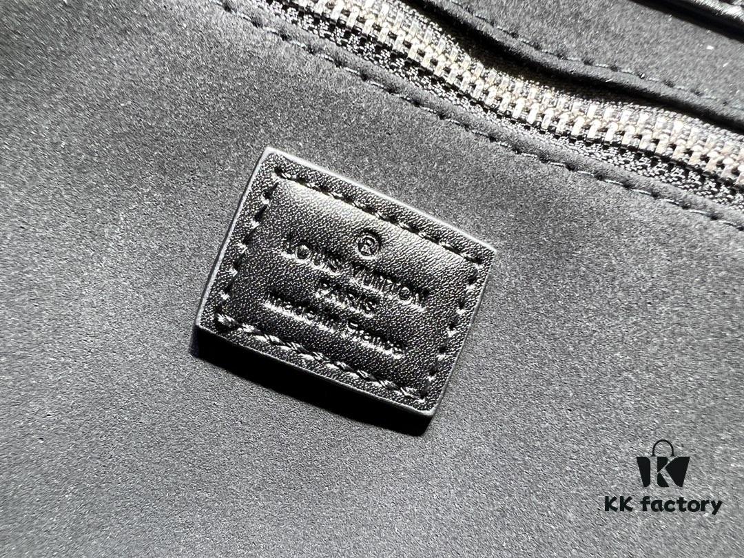 69305887f09edb6de4c4f757 M24457 This Shopper Medium Bag Draws Inspiration from Louis Vuitton's Shopping Tote