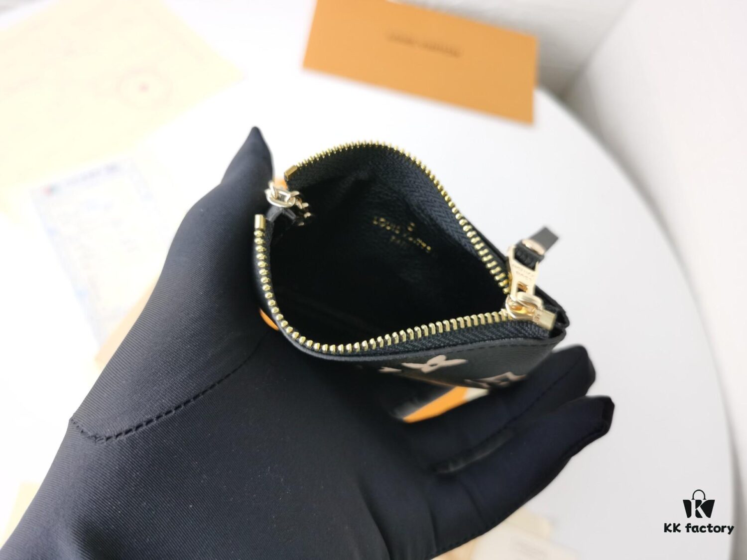Top Quality Original 💎 [Real Photo, Personal Background] LV Damier Canvas Small Pouch for Coins and Keys