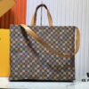 M24457 Medium Shopper Bag