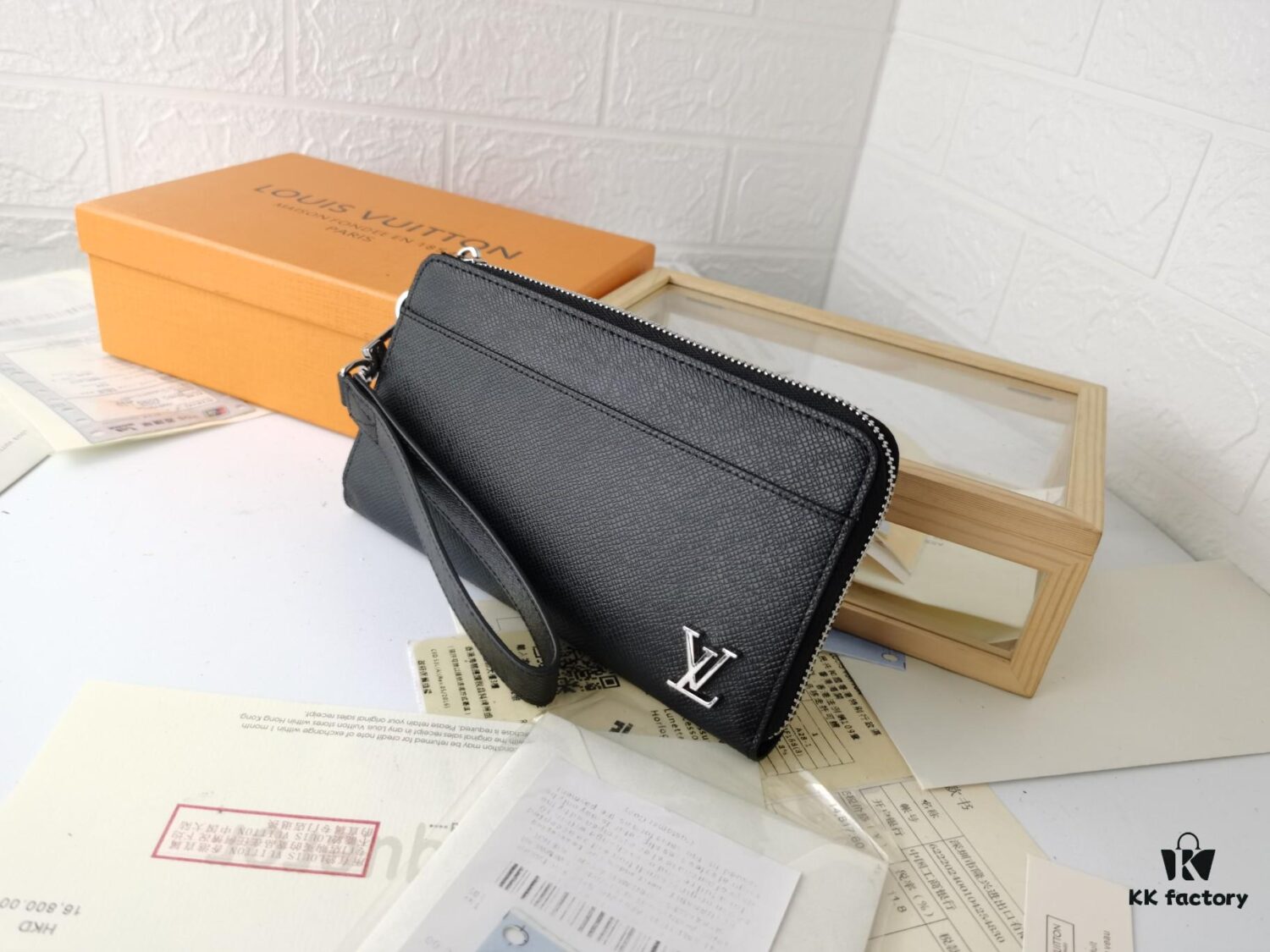Top Quality Original 💎 [Actual Photos, Personal Background] Zippy Dragonne Zip Wallet M69037