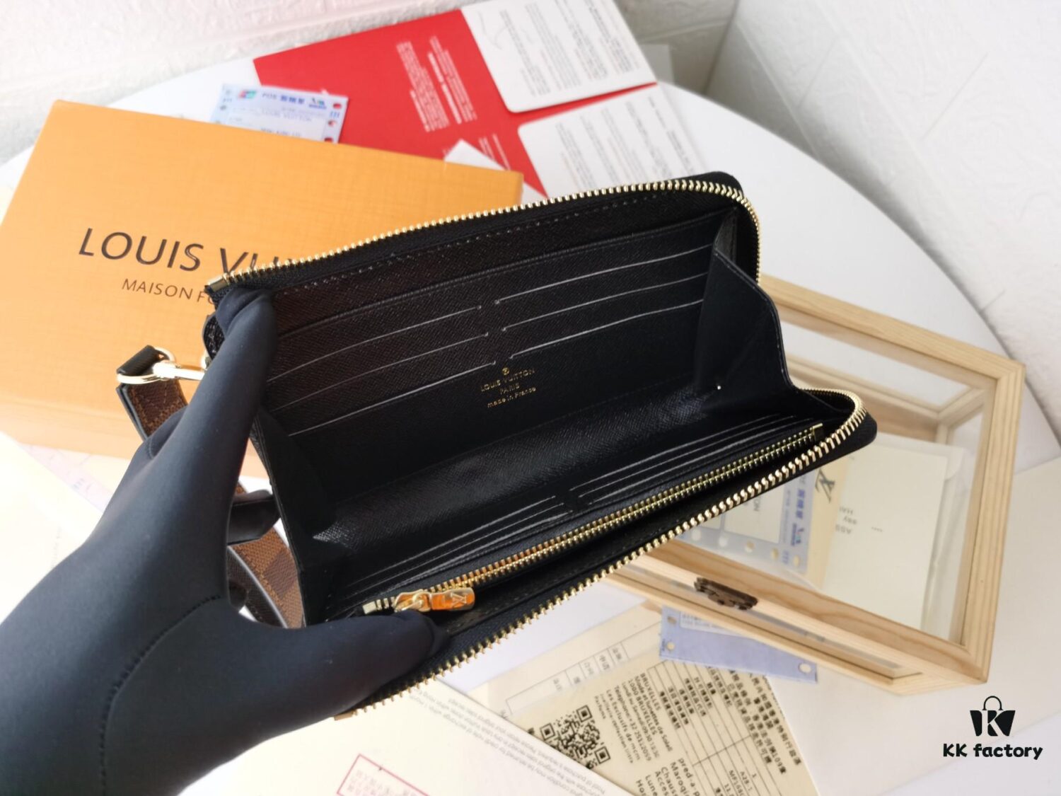 Top Quality Original 💎 [Real Photo, Plain Background] Zippy Dragonne Zip Wallet M69037