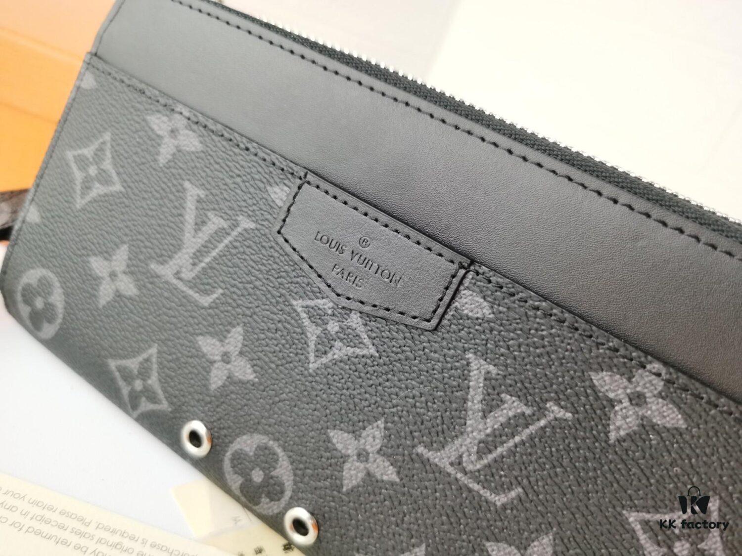 Top Quality Original 💎 [Real Photos, Own Background] Zippy Dragonne Zip Wallet