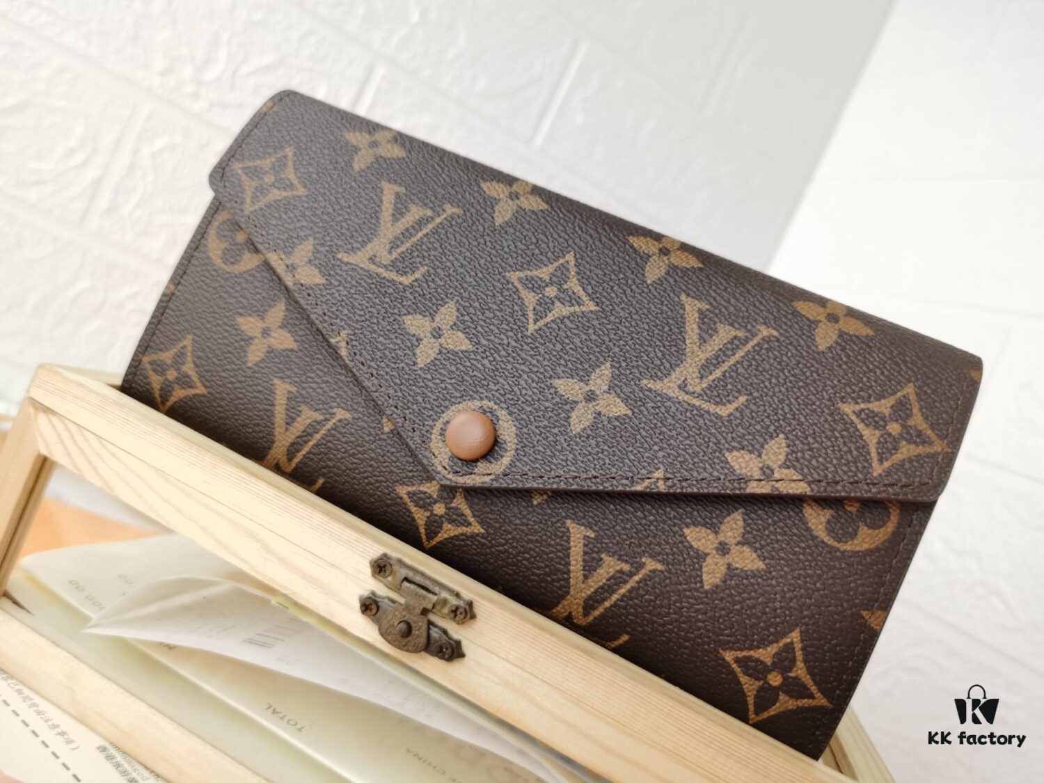 693058f3f09edb6de4c4f807 Top Quality Original 💎【Real Photo, Personal Background】Josephine Wallet Inspired by Louis Vuitton's First Wallet Design