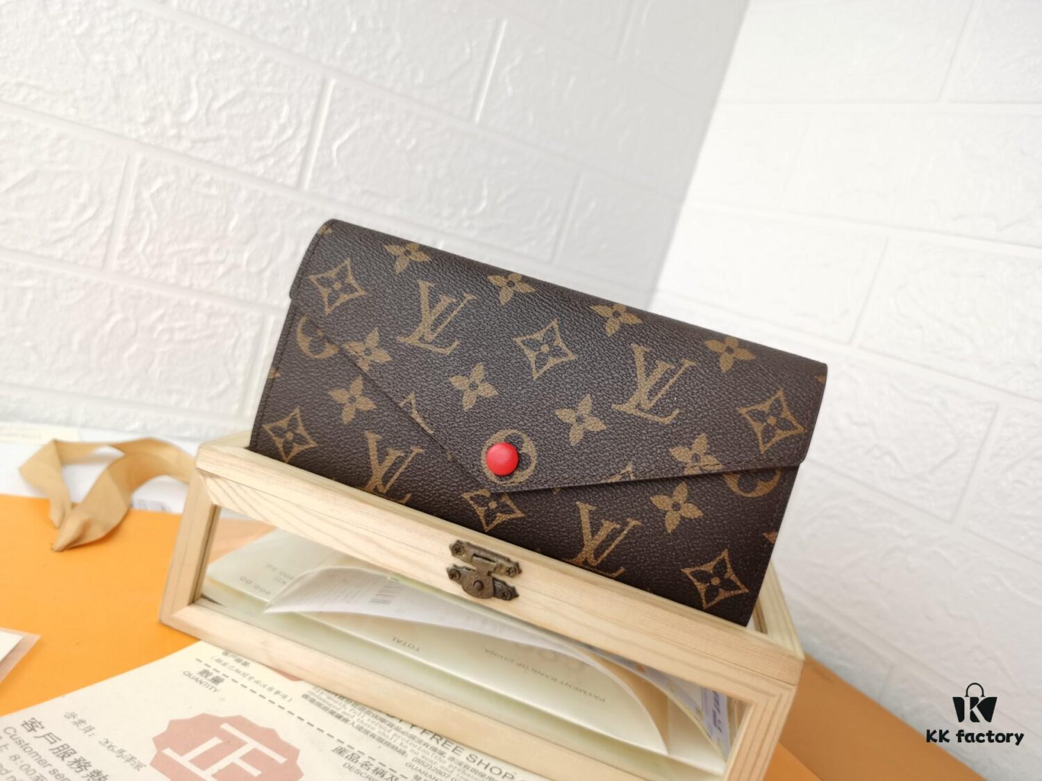 Top Quality Original 💎 [Item Photographed with Personal Background] Josephine Wallet Inspired by Louis Vuitton's First Wallet Design